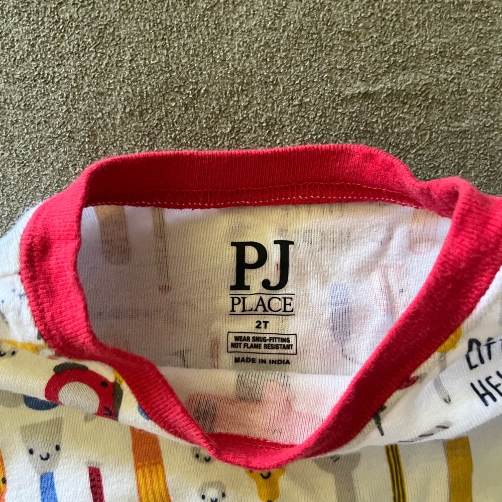 Pajamas Set - Picture 2 of 2